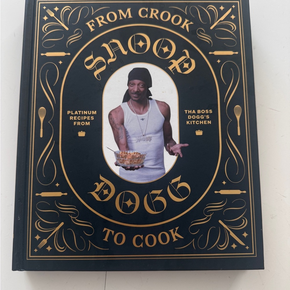 Fathers Day Gift: Snoop Dogg Cookbook - From Crook to Cook